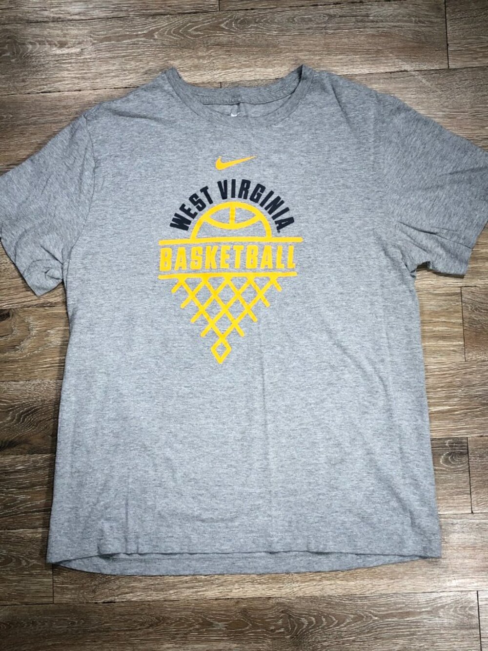 Nike West Virginia Shirt Men Medium Short Sleeve Gray Graphic WVU Basketball Tee